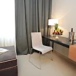 Cosmopolitan Hotel