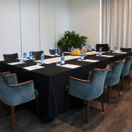 Hotel Cosmopolitan 4*