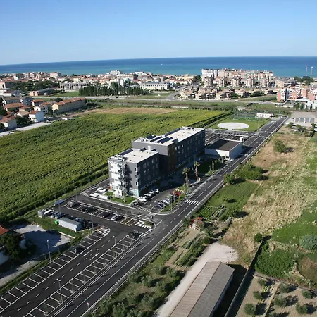 Cosmopolitan 4* Civitanova Marche