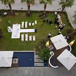 Cosmopolitan Hotel