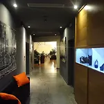 Cosmopolitan 4*