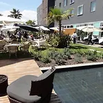 Cosmopolitan Hotel 4*