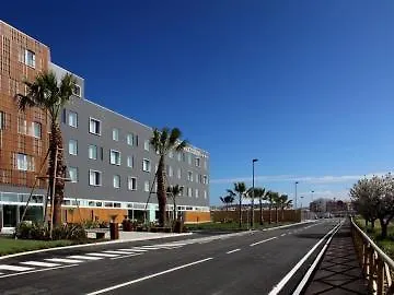 Cosmopolitan ホテル チヴィタノーヴァ・マルケ