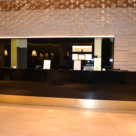 Hotell Cosmopolitan 4*
