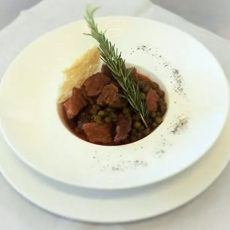 Cosmopolitan Hotel 4*