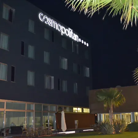 Cosmopolitan 4*