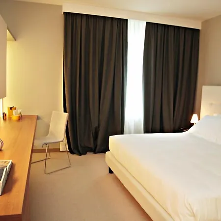 Hotel Cosmopolitan 4*