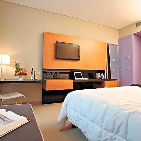 Hotel Cosmopolitan