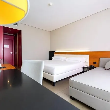 Cosmopolitan Hotel