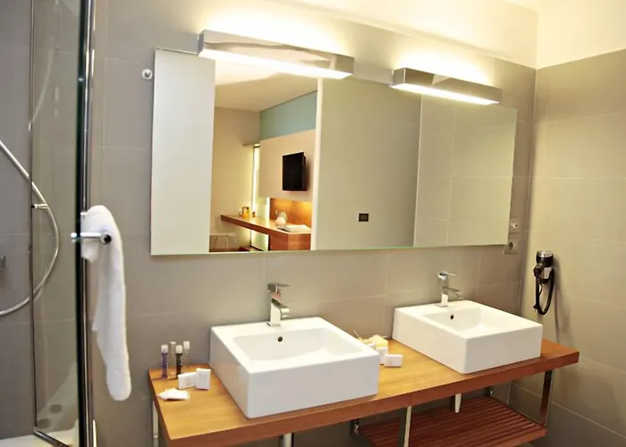 Hotel Cosmopolitan 4*